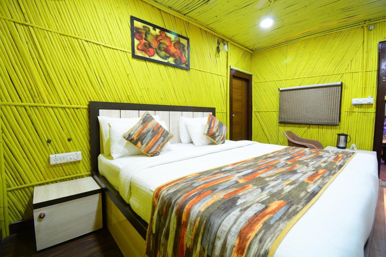 Hotel Bamboo Castle Jaipur Exteriör bild