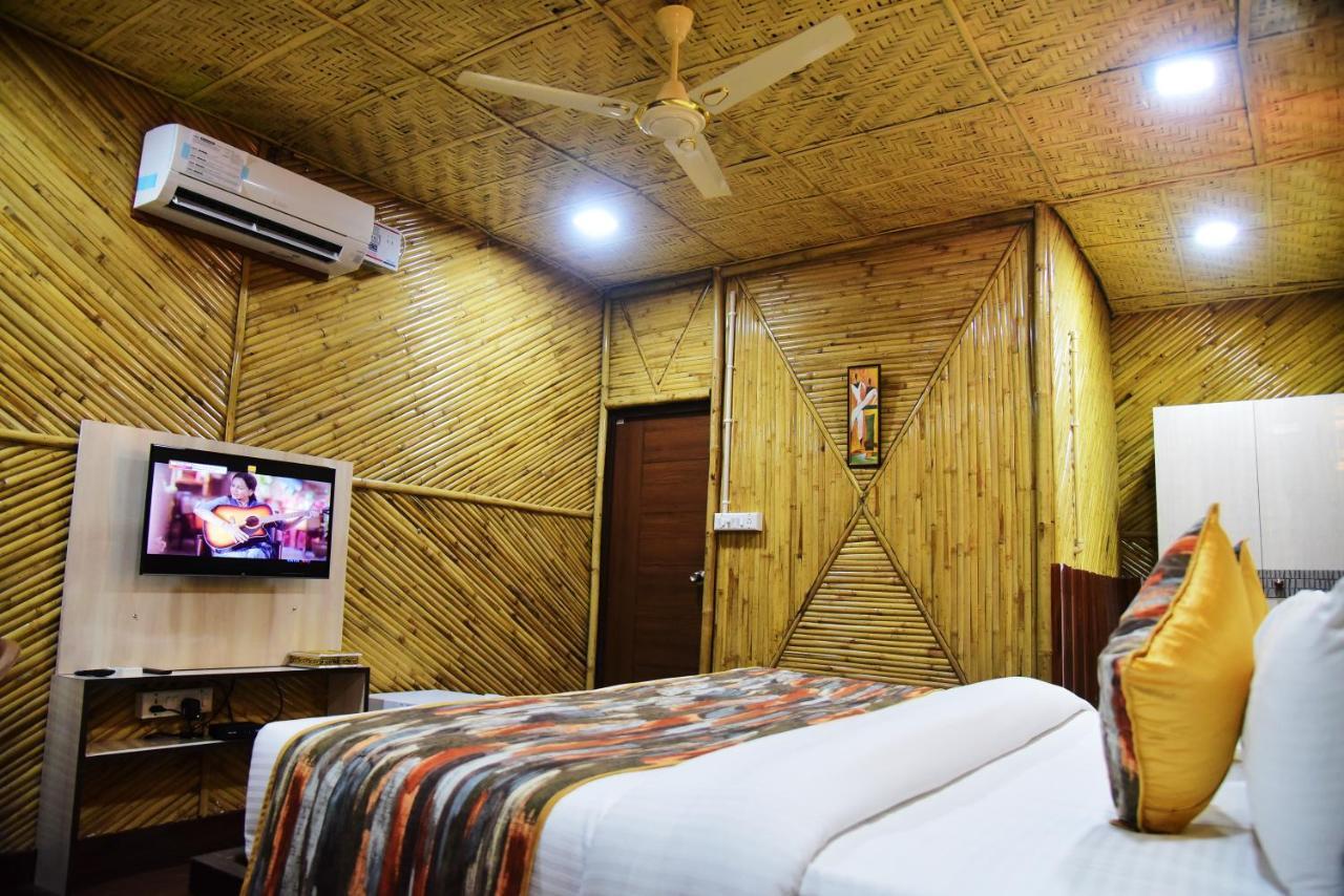 Hotel Bamboo Castle Jaipur Exteriör bild